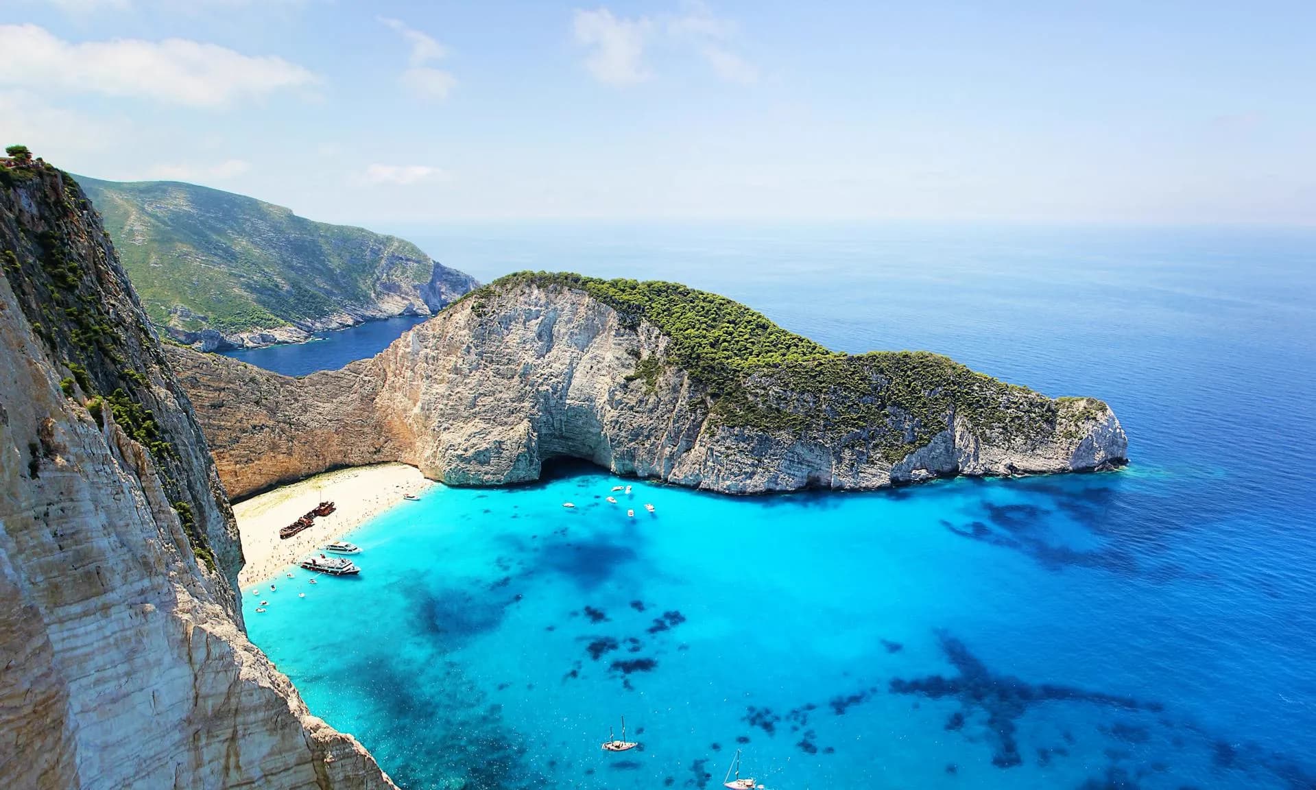 The Perfect 10-Day Greece Itinerary (From Someone Who Lives Here)